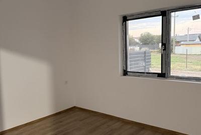 Casă cu 3 camere în Holboca