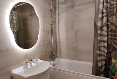 Apartament cu 2 camere semidecomandat în Berceni