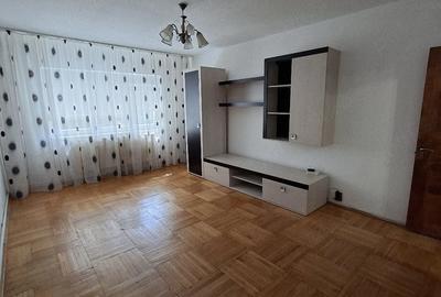 Apartament cu 2 camere decomandat în Luncă
