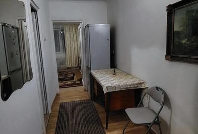 Garsonieră decomandată în Podu Roș