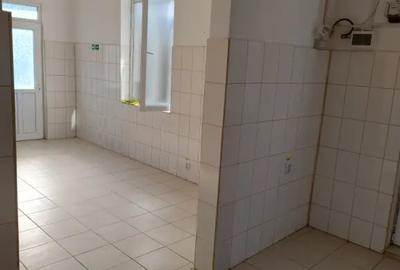 Spațiu comercial, de 40 mp, în Exterior Vest - 3