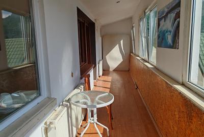 Apartament cu 3 camere semidecomandat în Central - 5