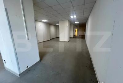 Spațiu comercial, de 160 mp, în Nord