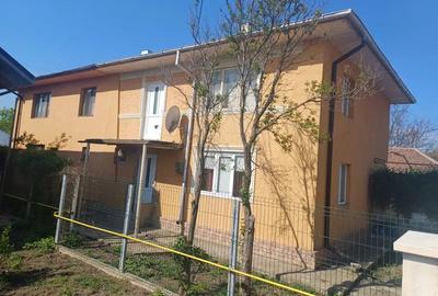 Casă cu 6 camere în Amara
