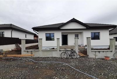 Casă individuală cu 4 camere cu Teren 481 Mp în Sâncraiu de Mureș