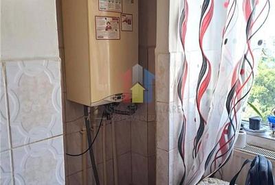 Apartament cu 4 camere decomandat în Viziru 3 - 11