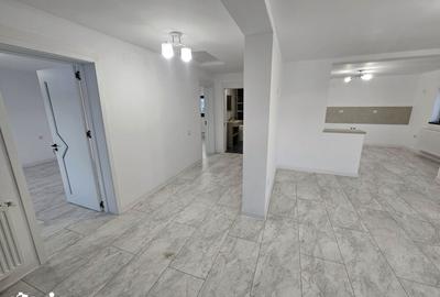 Casă cu 3 camere cu Teren 2477 Mp în Băiculești - 1