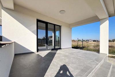 Casă cu 3 camere cu Teren 370 Mp în Covaci - 1