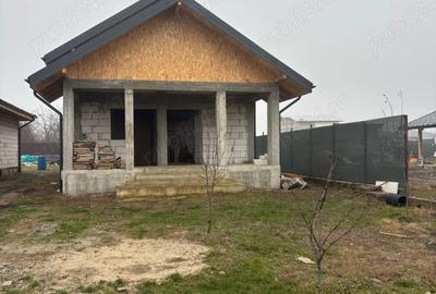 Casă cu 4 camere în Petrăchioaia - 2