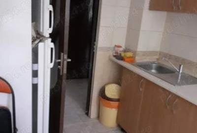 Apartament semidecomandat în Pajura