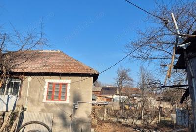 Vanzare teren +casa - 1