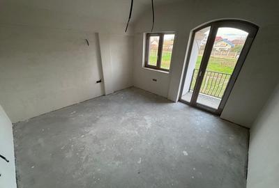 Casa de vanzare Duplex zona Carrfour - 22