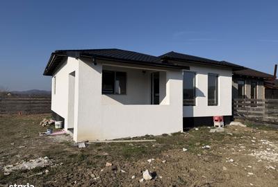 Casă cu 3 camere în Central - 1