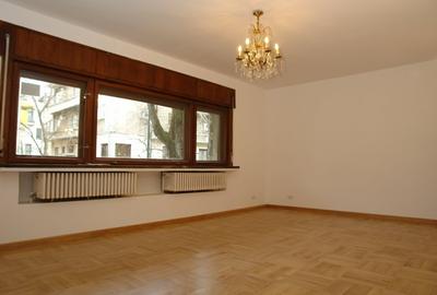 Particular apartament 3 camere renovat strada Roma - Capitale 90mp util - 1