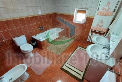 Casă cu 6 camere cu Teren 1061 Mp în Săcălășeni - 8