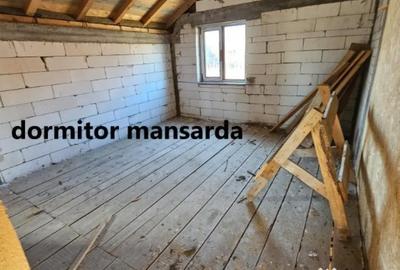 Casă cu 5 camere cu Teren 529 Mp în Niculițel - 4