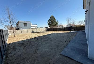 Casă cu Teren 442 Mp în Central - 2