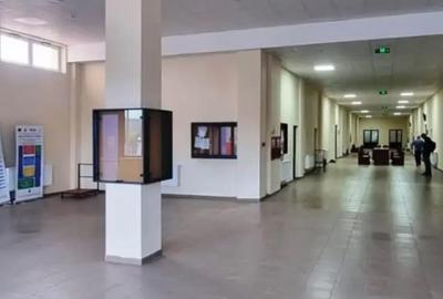 Spațiu comercial, de 1,500 mp, în Spital - 9