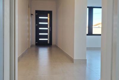 Casă cu 4 camere în Central - 3