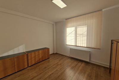 Spatiu birouri, 5 camere, zona Vatra Luminoasa - 9