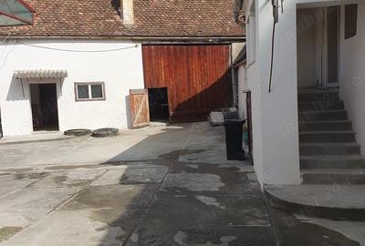 Casa de vanzare in Apoldul de sus la 34 km de Sibiu - 1