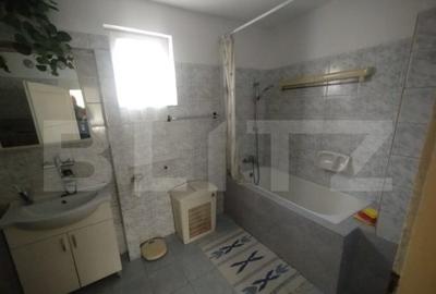 Casa 3 camere,120mp utili,1300 mp de teren intravilan,zona S - 7