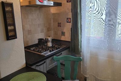 Apartament cu 2 camere decomandat în Girocului
