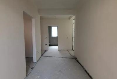 Casă cu 5 camere cu Teren 540 Mp în Florești - 3