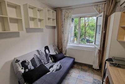 Garsonieră nedecomandată, mobilată în Complex Studențesc - 1