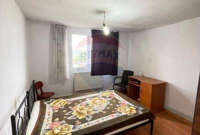 Apartament cu 1 camere decomandat în Canta - 3