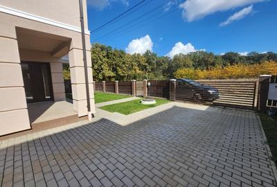 Duplex cu 4 camere cu Canalizare în Miroslava - 6