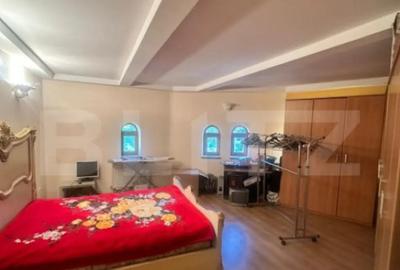 Casă cu 9 camere cu Teren 400 Mp în P-ța Sfântul Ștefan - 12