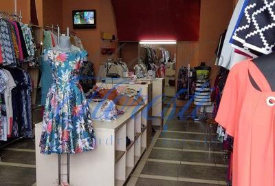 Spațiu comercial, de 55 mp, în Central - 3