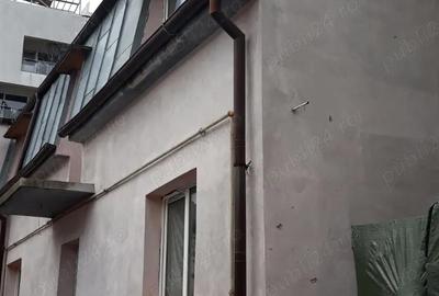 Casă cu 6 camere în Central - 1