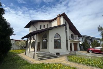 Casă cu 4 camere în Central - 3
