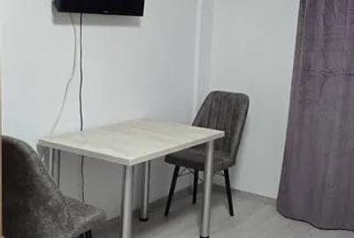 Garsonieră decomandată, mobilată în 1 Decembrie 1918 - 2