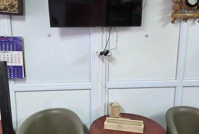 Spațiu comercial, de 150 mp, în Central - 5