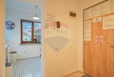 Casa cu 5 studiouri independente, terasa rooftop, vedere montana - 13