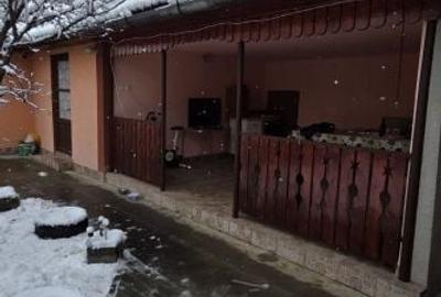 Casă cu 4 camere cu Teren 1083 Mp în Central - 13