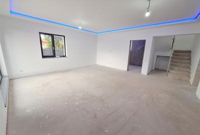 Casa noua P+M ,in Hemeius, aproape de Primarie, 413 mp  teren - 4