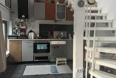 Casă cu 4 camere cu Teren 1700 Mp în Exterior Vest - 1