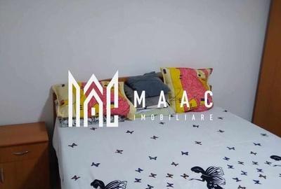 Apartament cu 3 camere, mobilat în Piața Cluj