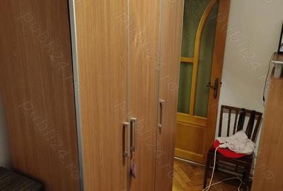 Apartament cu 3 camere semidecomandat în Central - 1