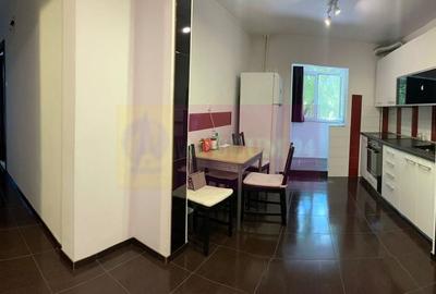 Apartament 3 camere, loc parcare, zona Sos. Berceni-Oltenitei