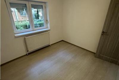 Apartament cu 3 camere decomandat în Aradului - 6