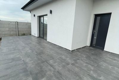 Casă cu 4 camere cu Teren 400 Mp în Clinceni - 10