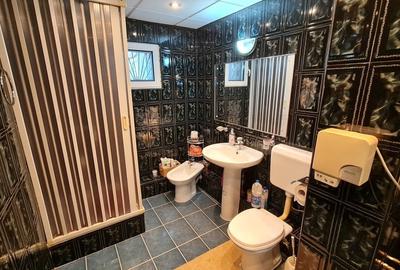 Apartament cu 5 camere decomandat, mobilat în Păcii - 18