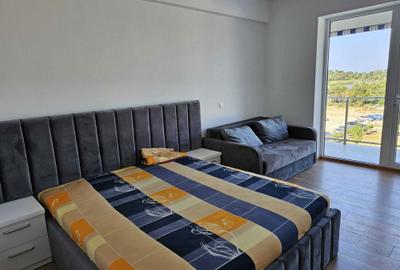 Apartament cu 4 camere decomandat în Est - 1