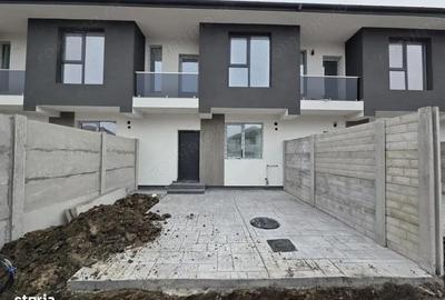 Casă cu 3 camere cu Canalizare în Central - 7