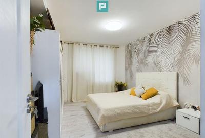 Apartament cu 2 camere la curte , renovat recent - 3